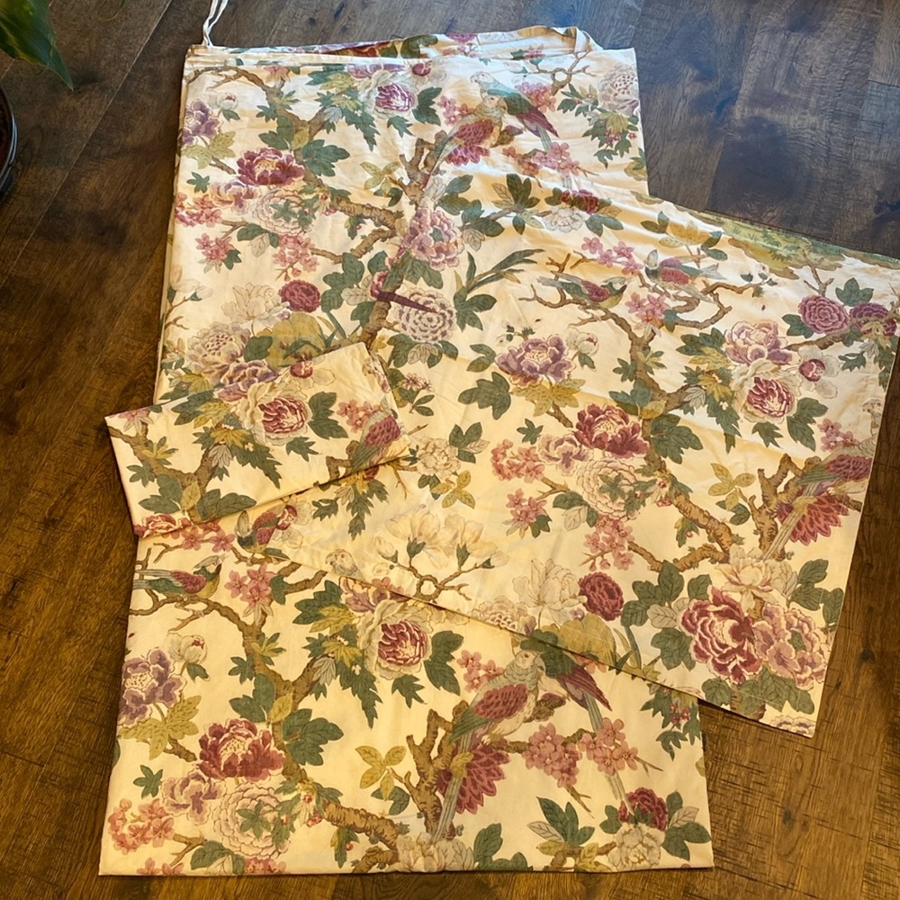 Pottery Barn 'Kamala' Duvet, size California King & 2 Euro Shams